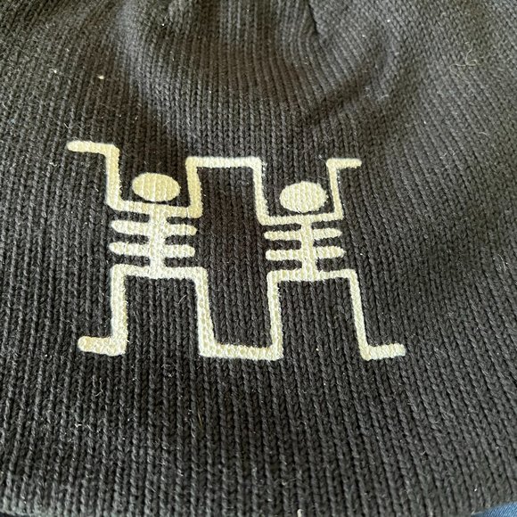 Celtic Beanie - Picture 2 of 3